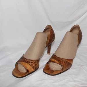 Gucci Snakeskin heels